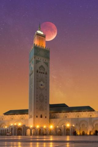Hassan 2 Mosque Moon